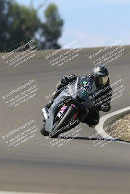 media/Sep-21-2025-TrackDaz (Sun) [[277c75b276]]/B Group/1220pm (Turn 2)/